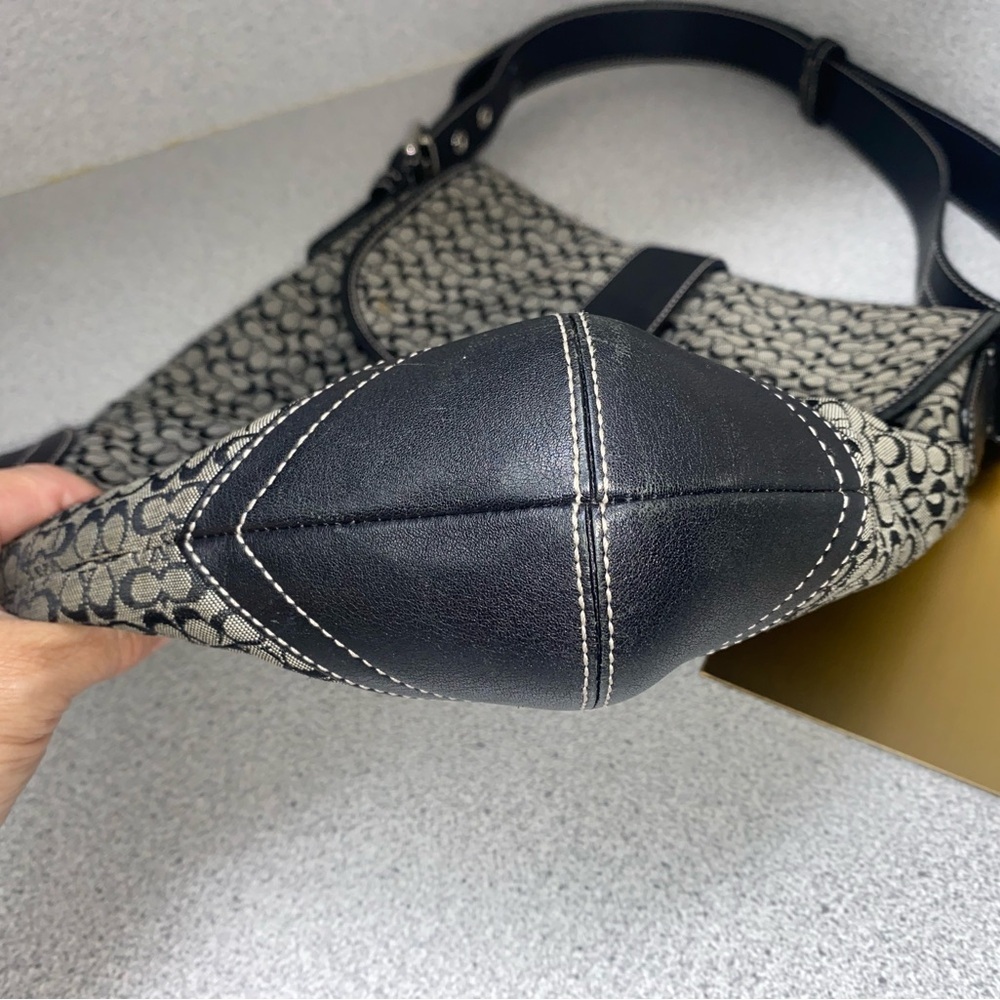 Coach Vintage SoHo Mini Signature Shoulder/Crossbody Bag EUC - Picture 13 of 16